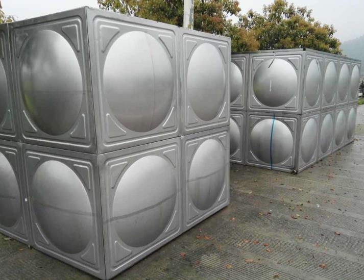 SUS304不锈钢水箱二次供水装置,方形和圆形价格哪个高